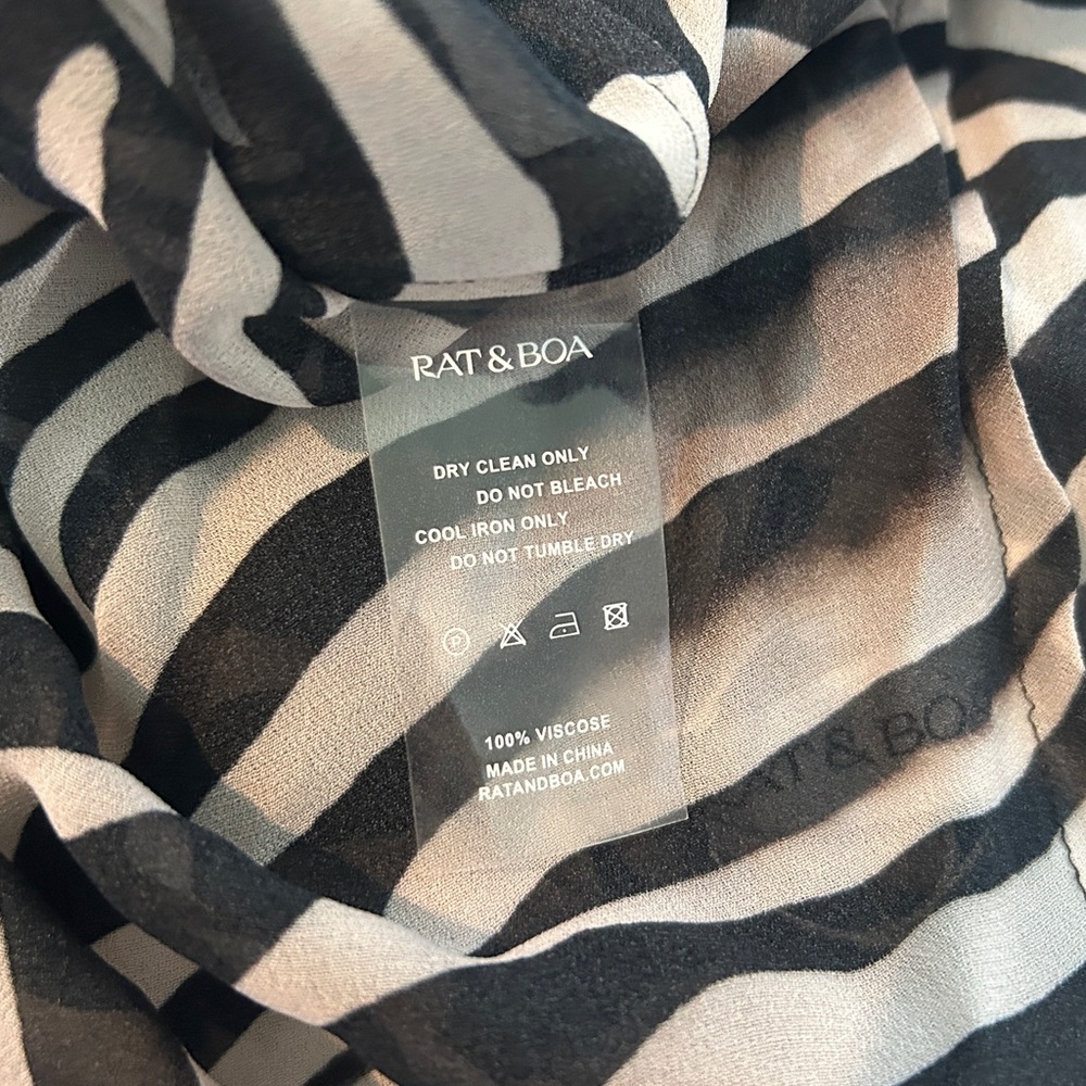 Rat & Boa Majel Maxi Dress Zebra NWT - Picture 10 of 12